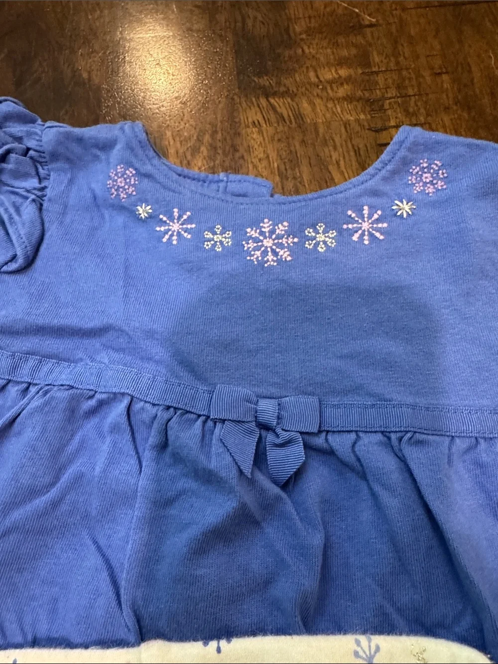 Gymboree Periwinkle Blue Top with Snowflake Print Leggings